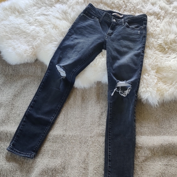 Levi's 711 Jeans - Picture 5 of 7